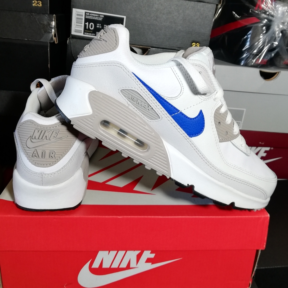 NIKE AIR MAX 90S PREMIUM WOMEN US SIZE 8 BRAND NEW IN BOX